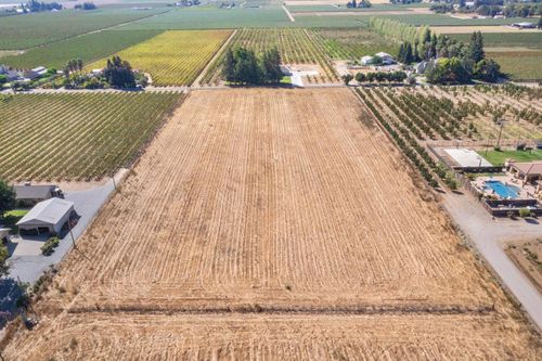 9514 E Peltier Rd, Acampo, CA, 95220-9355 | Card Image