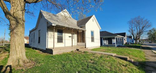 801 S Main St, Bicknell, IN, 47512-2924 | Card Image