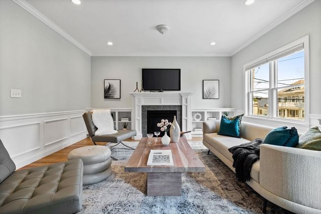 1 - 125 Ash St, Condo with 4 bedrooms, 4 bathrooms and 2 parking in Waltham MA | Image 5