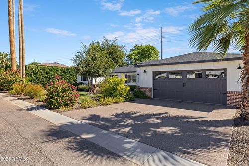 3021 N 47th Pl, Phoenix, AZ, 85018-7746 | Card Image