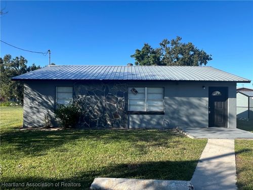 213 Ben Hicks St, Avon Park, FL, 33825-4609 | Card Image