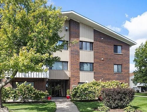 unit-114-1000 Bayside Dr, Palatine, IL, 60074-3218 | Card Image