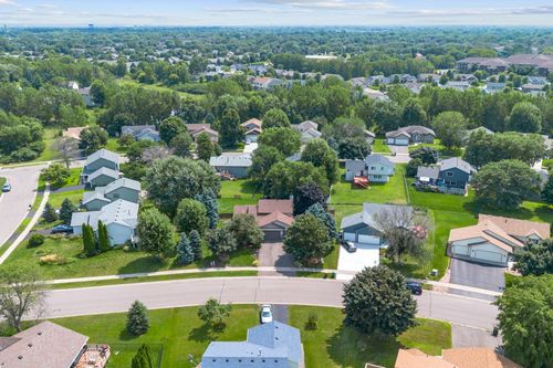 6601 89th Ave N, Brooklyn Park, MN, 55445-1652 | Card Image