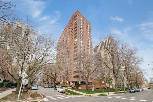 1906-3100 N Lake Shore Dr, Chicago, IL, 60657-4909 | Card Image