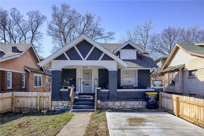 5206 Euclid Avenue, House other with 3 bedrooms, 1 bathrooms and null parking in Kansas City MO | Image 1