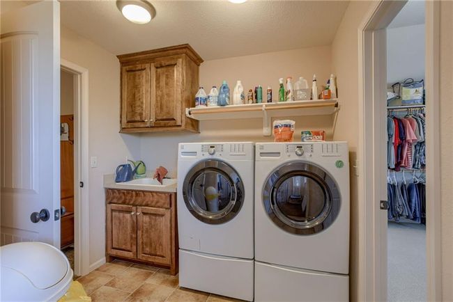 Laundry area | Image 19
