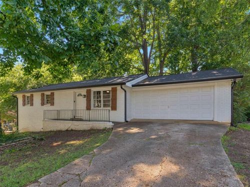 3790 Sweetbriar Cir, Lithia Springs, GA, 30122-3425 | Card Image