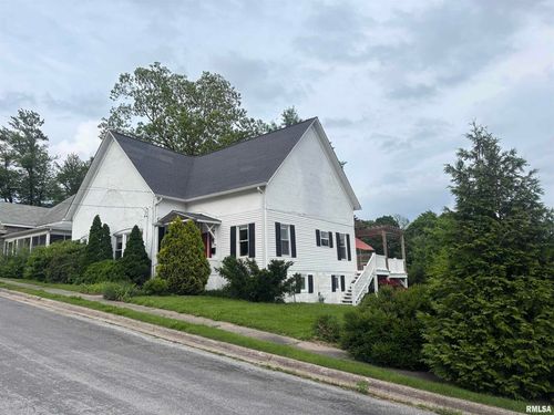 680 Stratton St, Chester, IL, 62233-1762 | Card Image