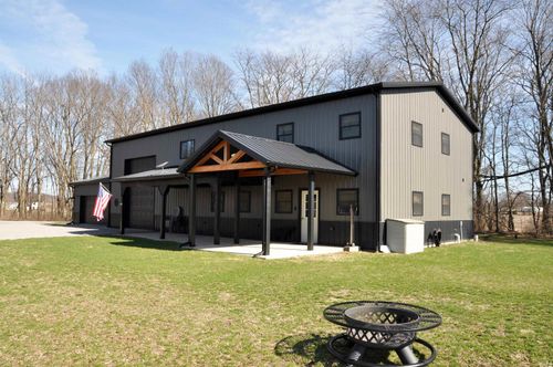 2185 W Keiser Rd, Columbia City, IN, 46725-8011 | Card Image
