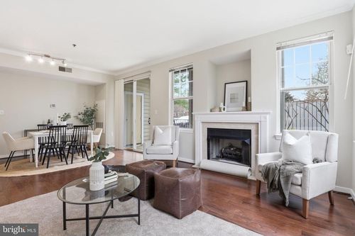 114-1641 International Dr, MCLEAN, VA, 22102-4829 | Card Image