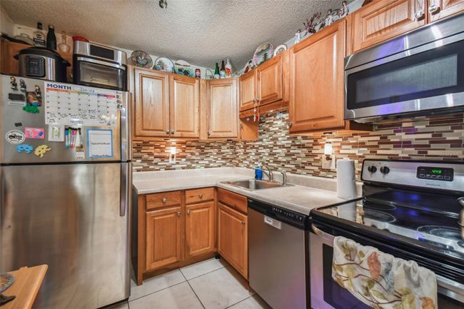 C - 6015 Laketree Lane, Condo with 2 bedrooms, 2 bathrooms and null parking in Temple Terrace FL | Image 33