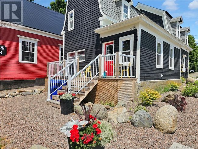12 Union St, House other with 2 bedrooms, 3 bathrooms and null parking in Saint Stephen NB | Image 5