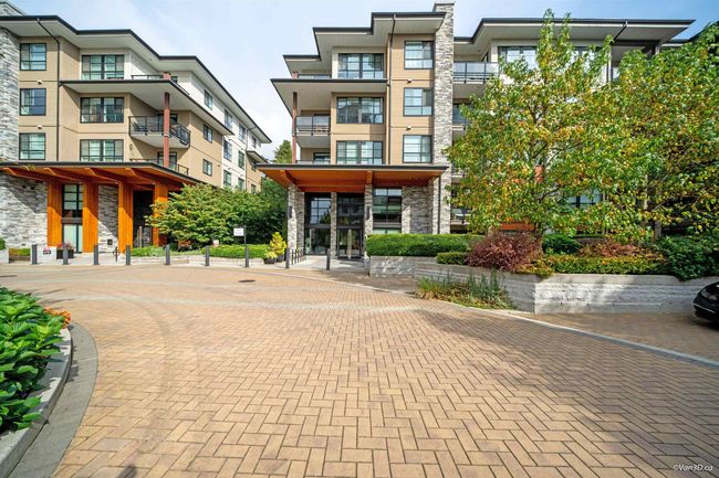 405 - 1152 Windsor Mews, Condo with 2 bedrooms, 2 bathrooms and 1 parking in Coquitlam BC | Image 1