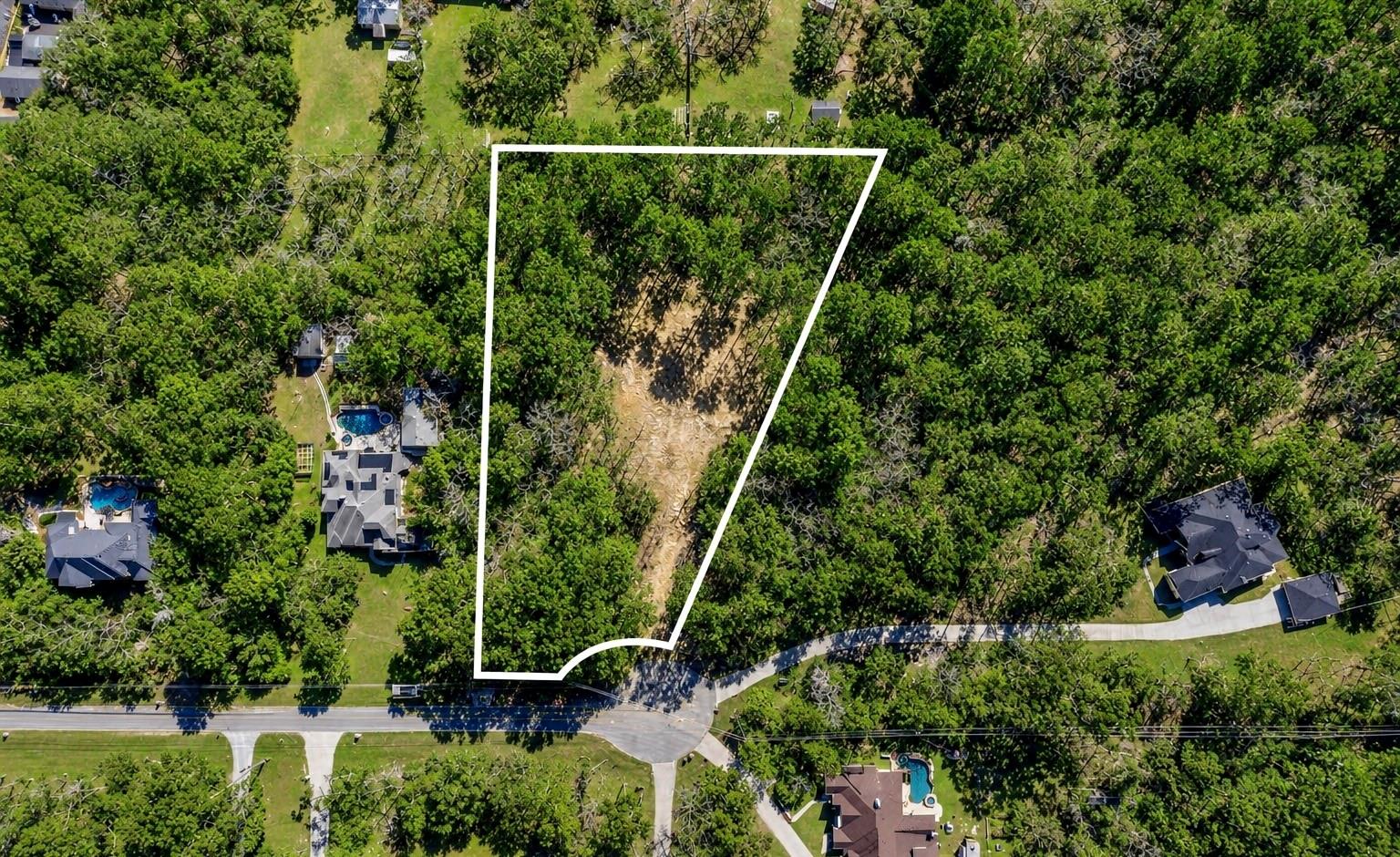 Land in Magnolia 2