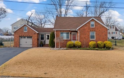 918 Fable Ave, Manville, NJ, 08835-2518 | Card Image