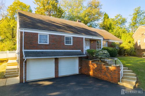 2 S Audlen Ter, Springfield, NJ, 07081-2110 | Card Image
