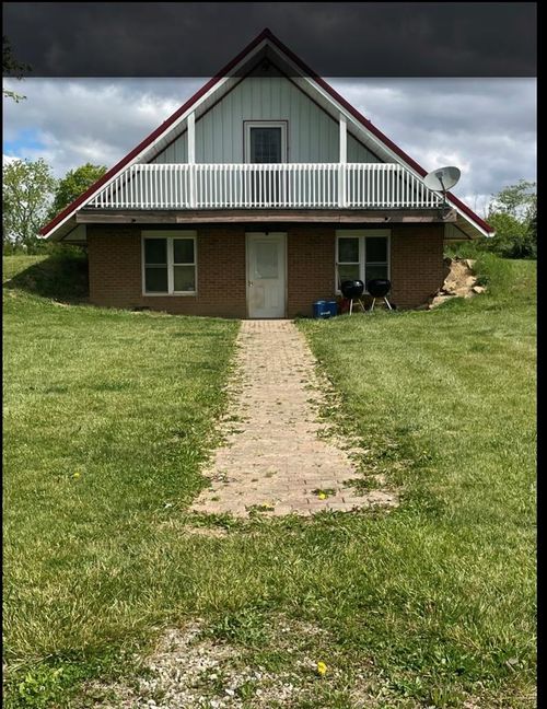 2049 Mallow Road, Frankfort, OH, 45628 | Card Image