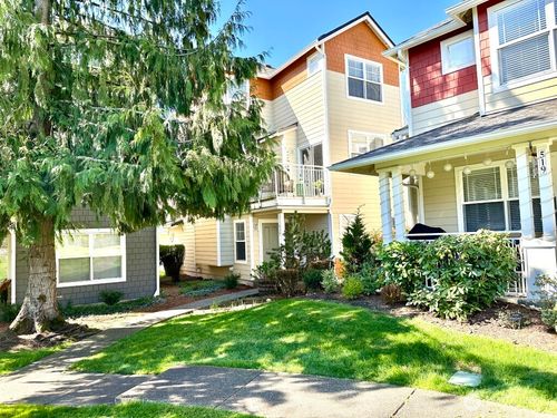 33-515 225th Pl Ne, Sammamish, WA, 98074-7153 | Card Image