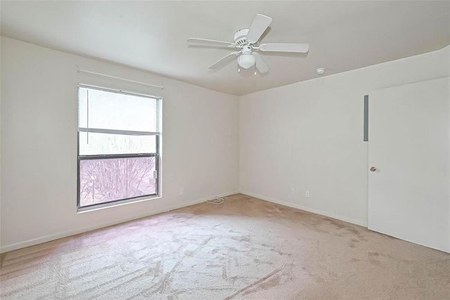 APT-27 - 3045 Walnut Bend Ln, House attached with 3 bedrooms, 2 bathrooms and null parking in Houston TX | Image 11