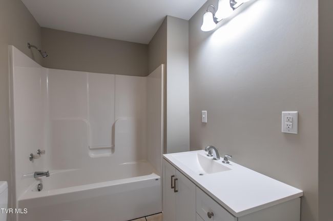 Bradley #1 Bathroom | Image 10