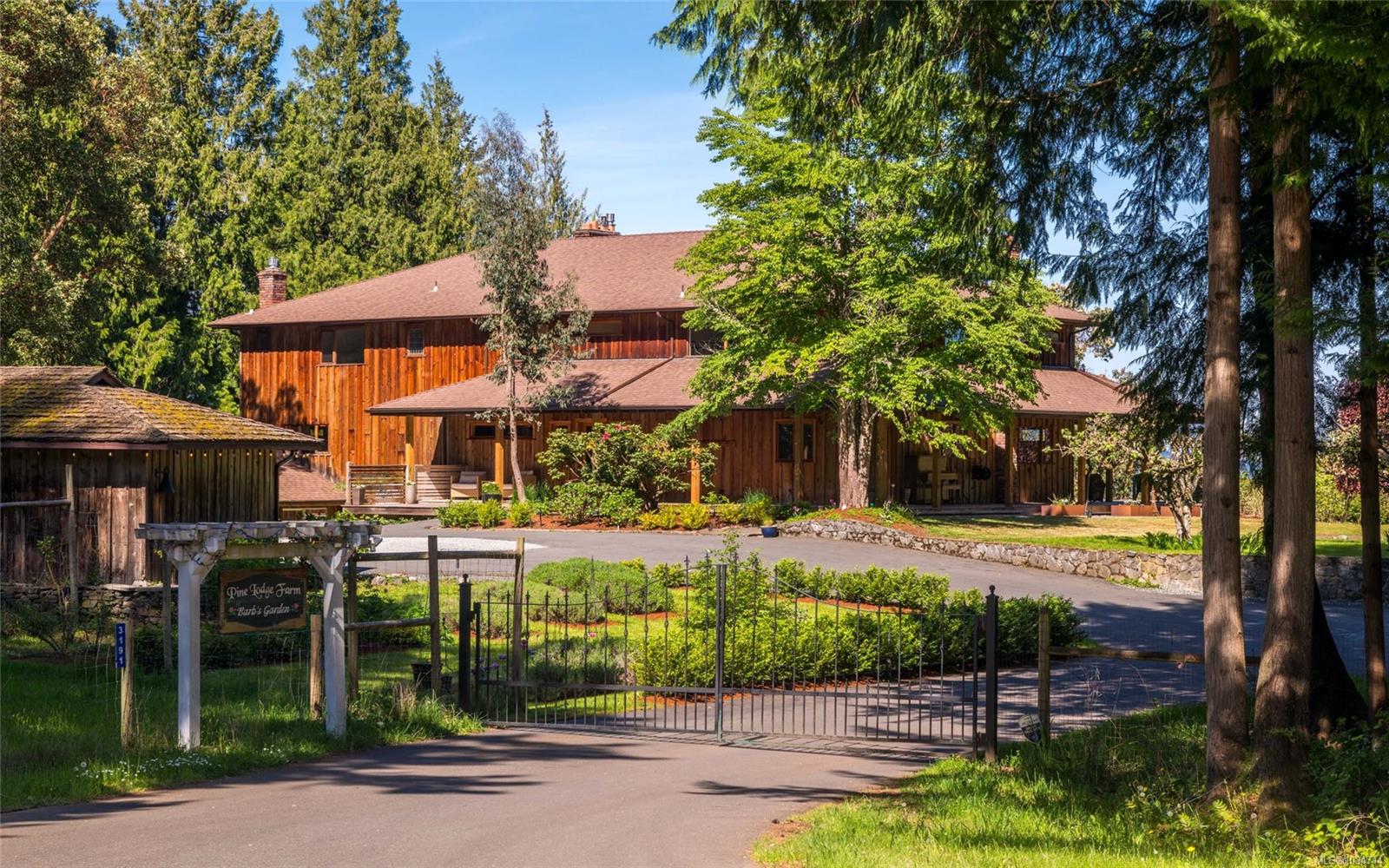 Residential in Mill Bay 5