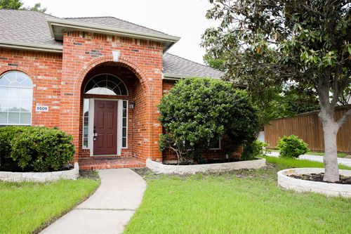 8509 Chalton Dr, Plano, TX, 75024-7329 | Card Image