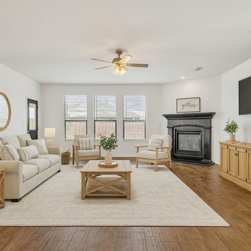 532 Redding Dr, Saginaw, TX, 76131-2284 | Card Image