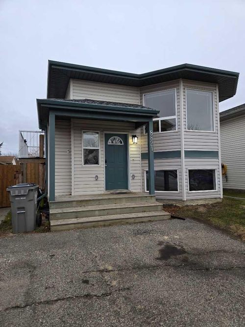 8821 65 Ave, Grande Prairie, AB, T8W2X5 | Card Image