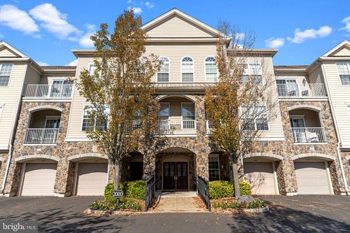 2307-2307 Knox Ct, WARWICK, PA, 18974-6156 | Card Image