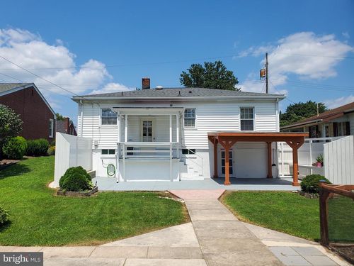 216 W Chestnut St, CLEONA, PA, 17042-3210 | Card Image