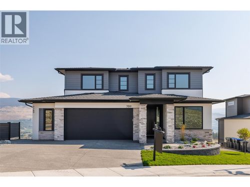 789 Carleton St, Kelowna, BC, V1V0A8 | Card Image