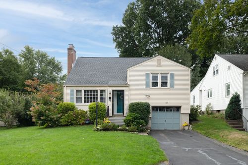 122 Dix Rd, Wethersfield, CT, 06109-2955 | Card Image