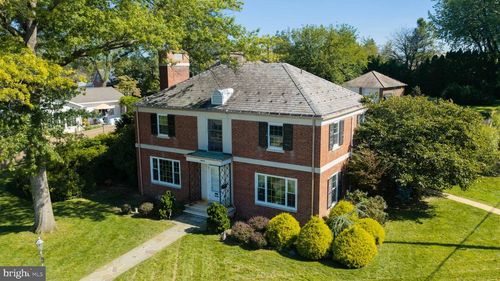 19 W King St, Ephrata, PA, 17522-1975 | Card Image