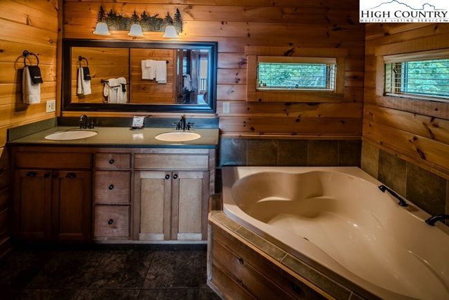 937 Alpine Dr, House other with 4 bedrooms, 4 bathrooms and null parking in Seven Devils NC | Image 23