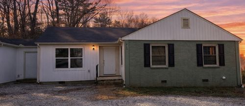 935 Mckellar Dr, Tullahoma, TN, 37388-3081 | Card Image