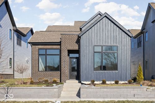 1660 Delmonte Rail Dr, Westfield, IN, 46074-0877 | Card Image