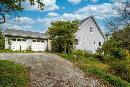 70 Hurricane Lane, Eastern Passage, NS, B3G1S3 | Card Image