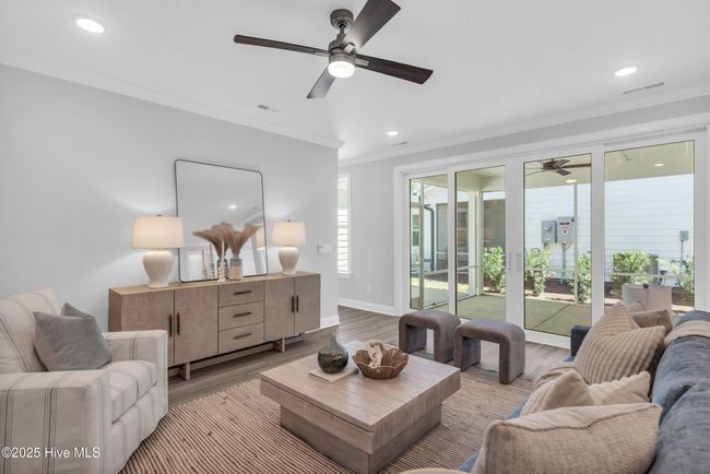 Similar Home | Image 6