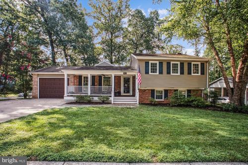 9811 Hampton Ln, FAIRFAX, VA, 22030-1822 | Card Image