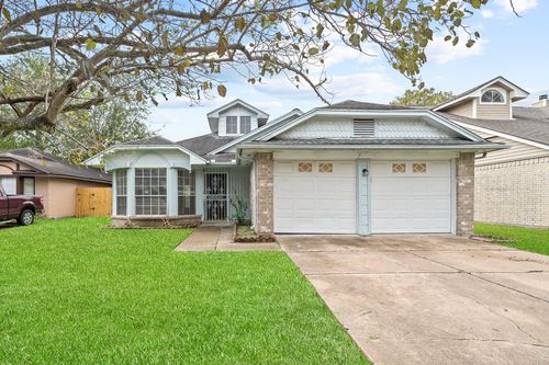 16019 Mission Village Dr, Houston, TX, 77083-2318 | Card Image