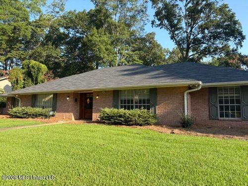 5460 Saratoga Dr, Jackson, MS, 39211-4138 | Card Image