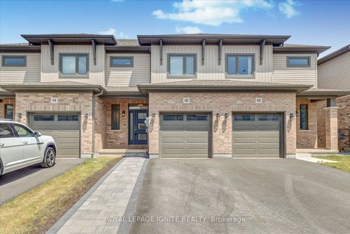 12 Otonabee St, Belleville, ON, K8N0T3 | Card Image