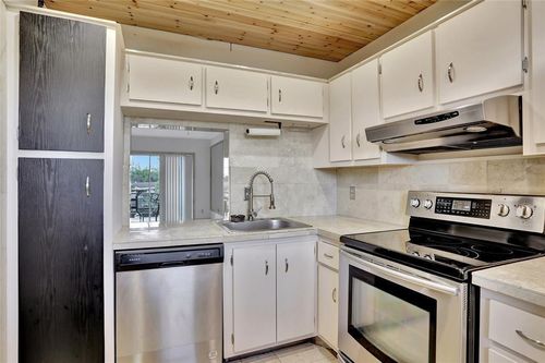 421-4311 Crystal Lake Dr, Deerfield Beach, FL, 33064-1296 | Card Image