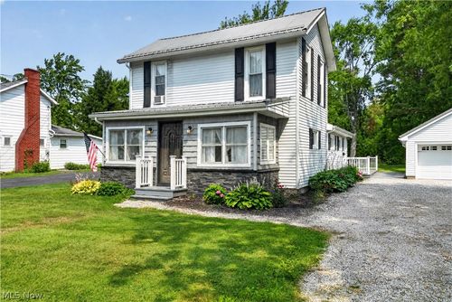 61 W Erie St, Jefferson, OH, 44047-1332 | Card Image