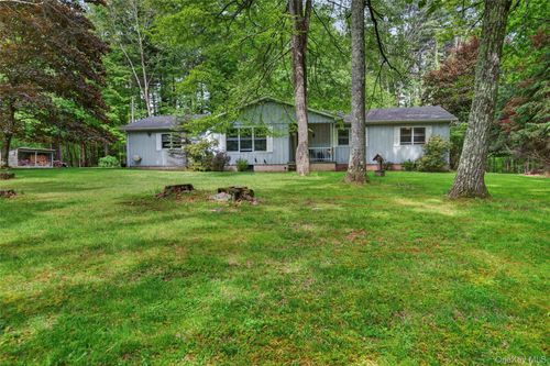 11 Fairway Dr, Highland Lake, NY, 12743-5101 | Card Image