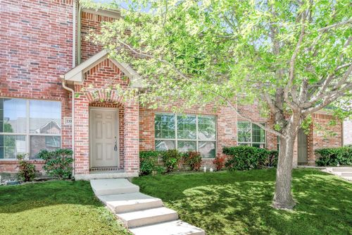 2357 Homewood Ln, Grand Prairie, TX, 75050-7668 | Card Image