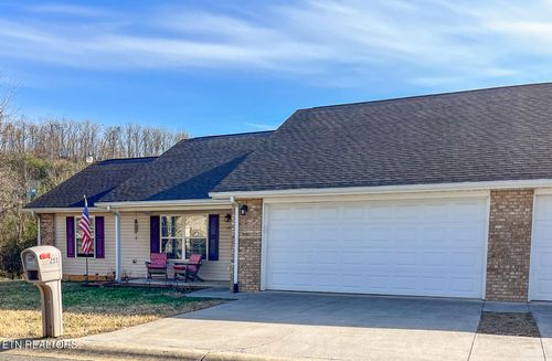 253 Dumplin Ln, Kodak, TN, 37764-1975 | Card Image