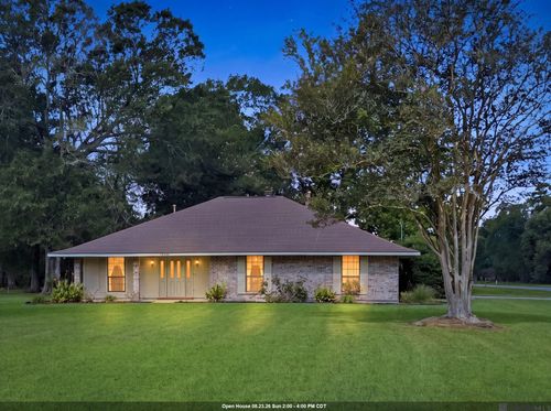 13525 Bridlewood Dr, Greenwell Springs, LA, 70739 | Card Image