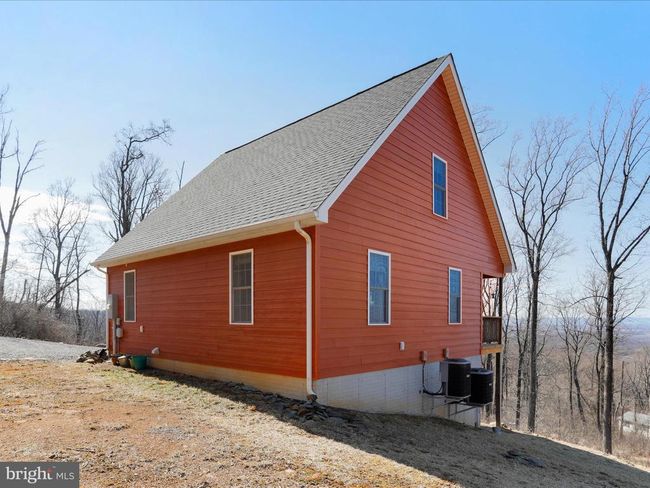 137 Reid Dr, House other with 3 bedrooms, 2 bathrooms and null parking in FRONT ROYAL VA | Image 11