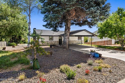 821 N 50th Ave, Yakima, WA, 98908-2408 | Card Image